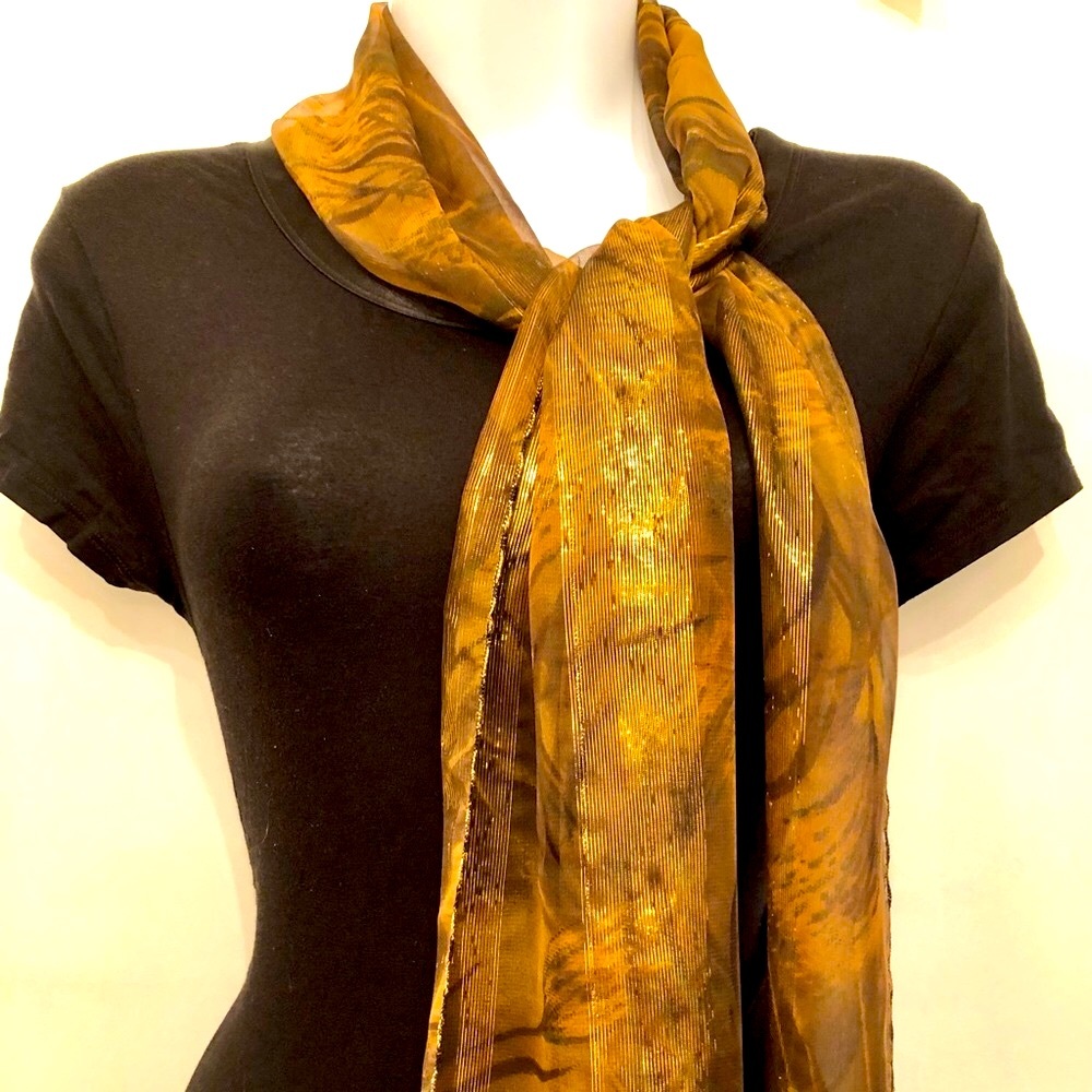 Oscar de la Renta  vintage scarf
